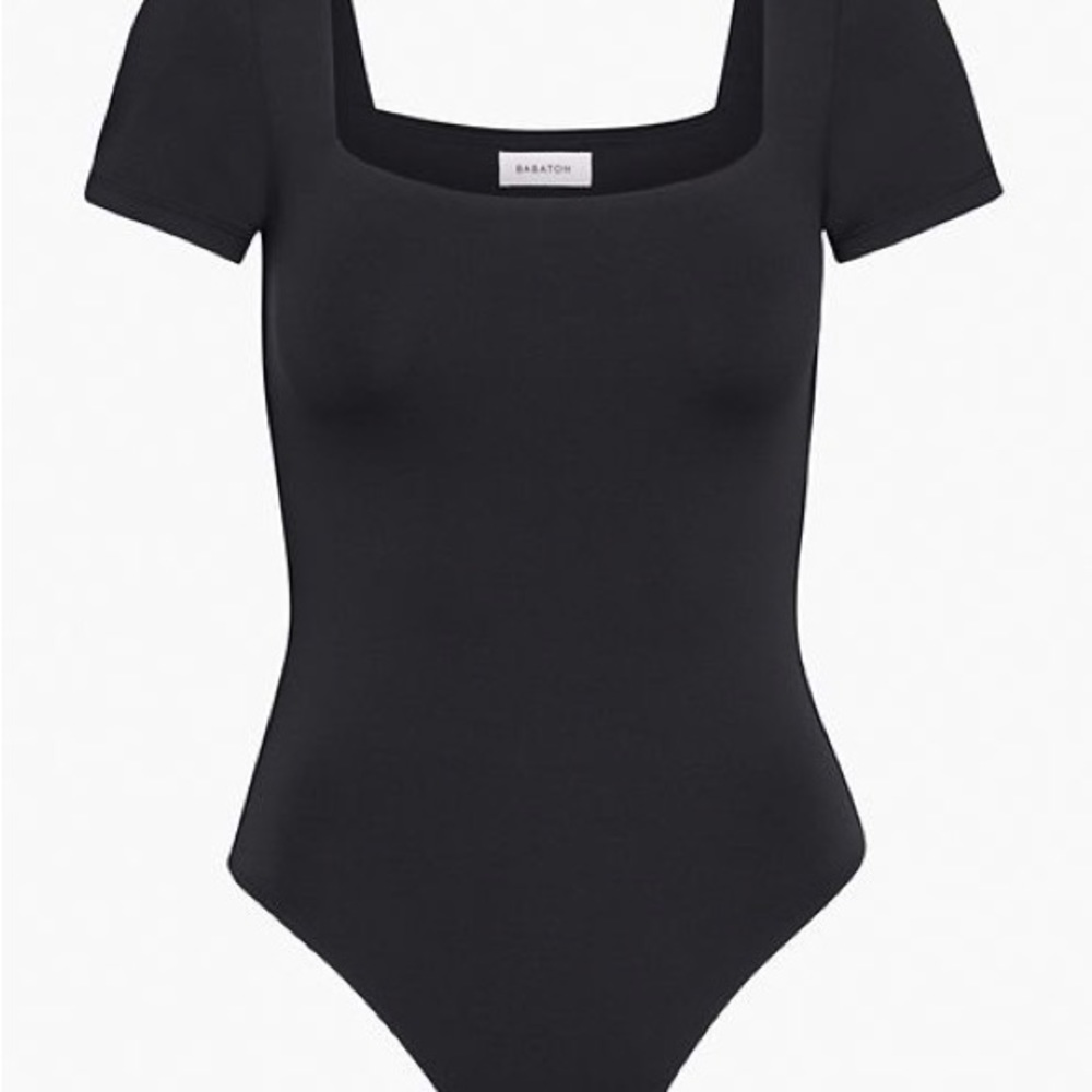 Babaton Contour Squareneck Shortsleeve Bodysuit